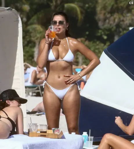 Image 1944972 from Brooks Nader