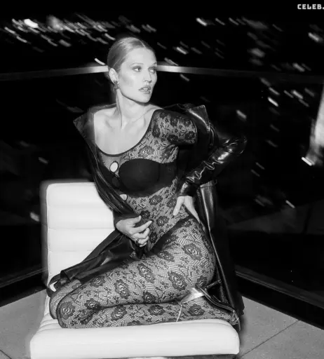 Image 1941513 from Toni Garrn