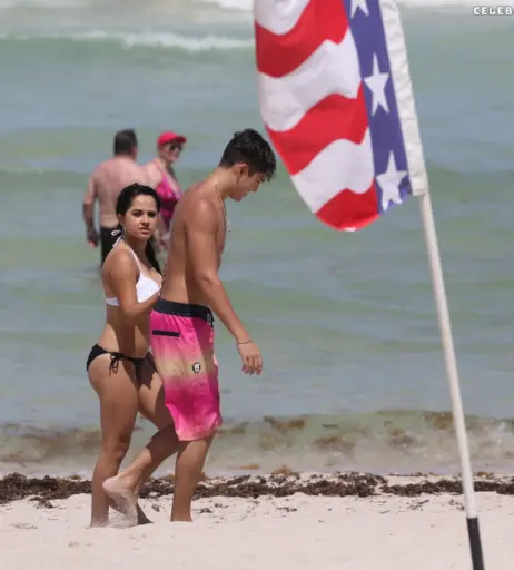 Image 1942936 from Becky G