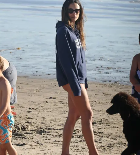 Image 1943580 from Jordana Brewster