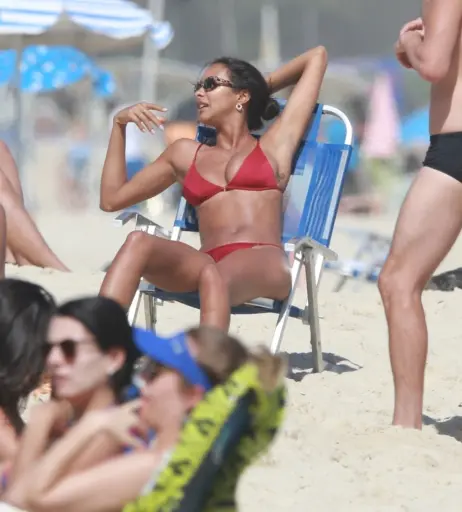 Image 1943100 from Lais Ribeiro