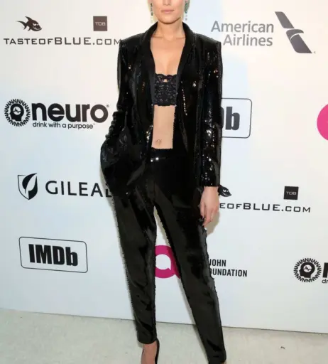 Image 1948456 from Toni Garrn