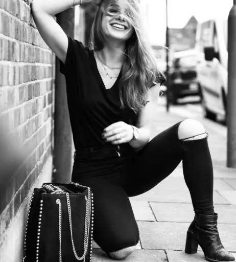 Image 1948621 from Lola Weippert