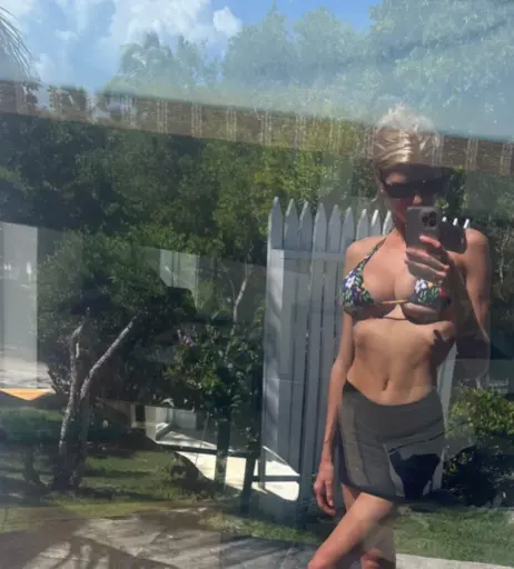 Image 1948361 from Charlotte McKinney