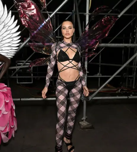 Image 1935438 from Adriana Lima