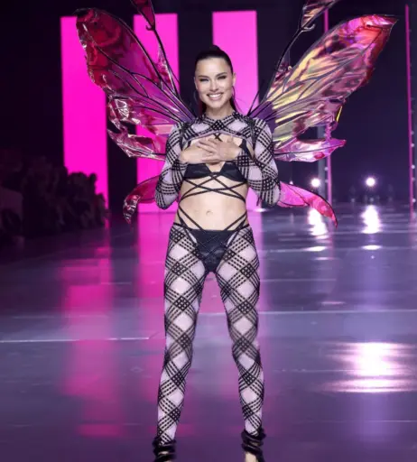 Image 1935620 from Adriana Lima