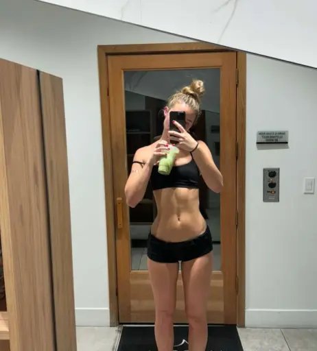 Image 1936829 from Olivia Ponton