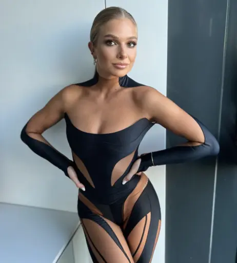 Image 1936229 from Lola Weippert