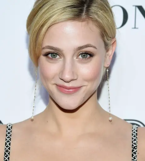 Image 1934469 from Lili Reinhart