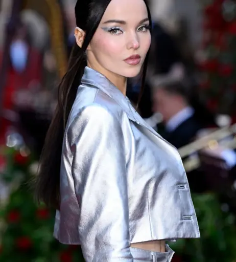 Image 1932904 from Dove Cameron