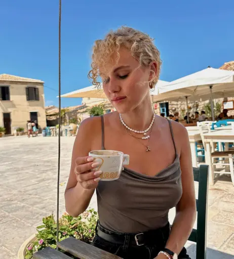 Image 1933635 from Pauline Angert