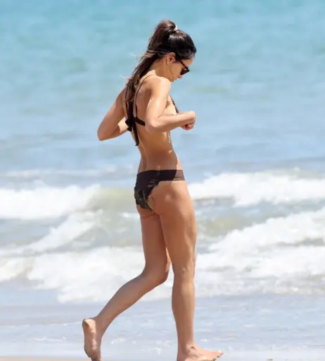 Image 1933352 from Jordana Brewster