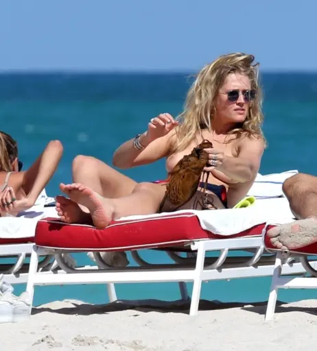 Image 1930584 from Toni Garrn