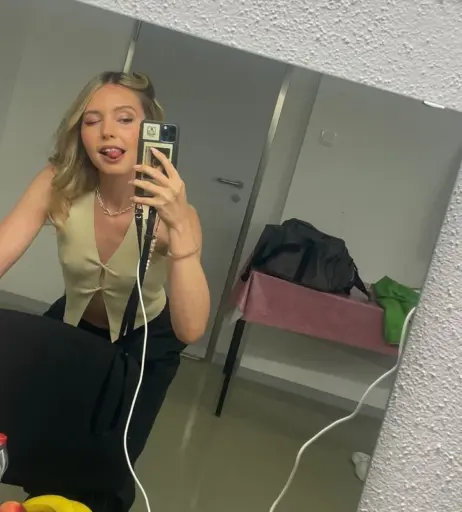 Image 1927512 from Lina Larissa Strahl