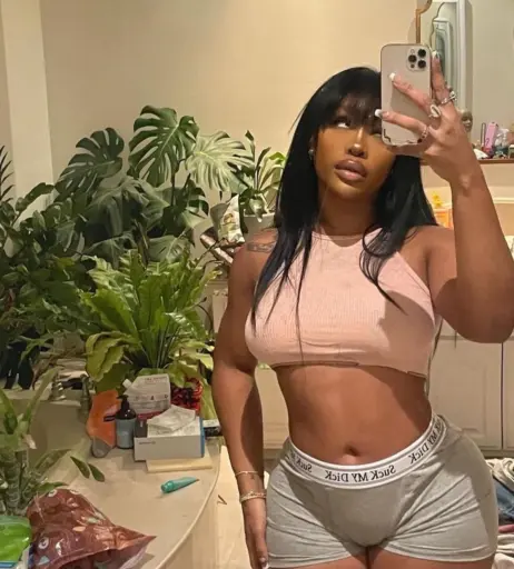 Image 1927236 from SZA