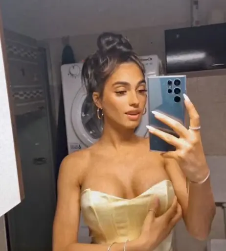 Image 1929409 from Luna Farina