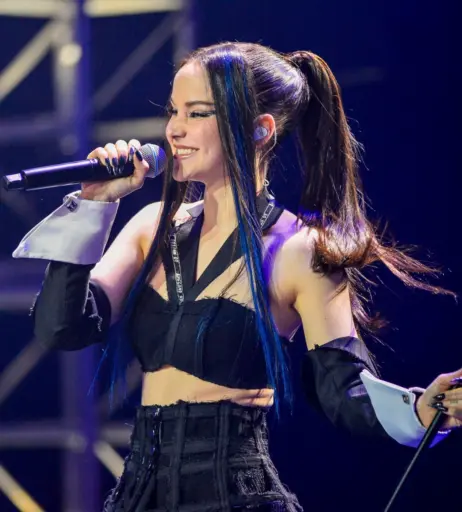 Image 1929259 from Dove Cameron