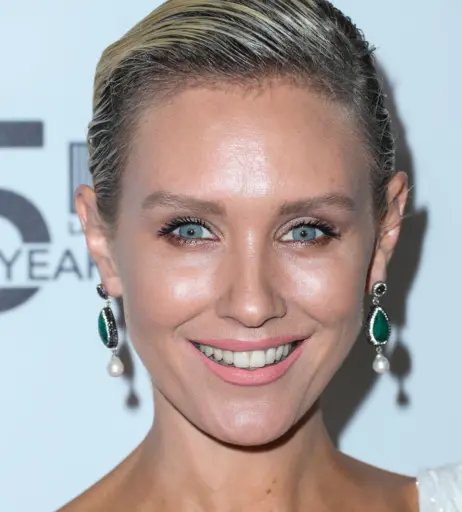 Image 1928864 from Nicky Whelan