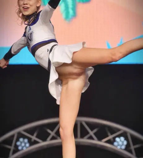 Image 1915693 from Lea Peach