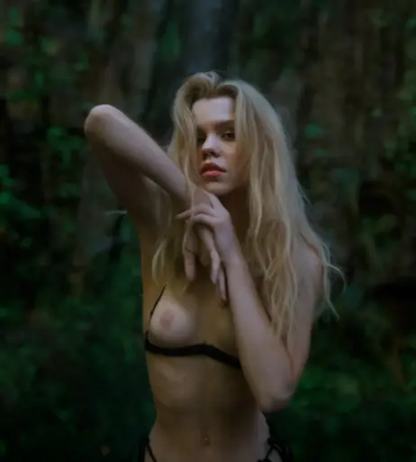 Image 1919564 from Lea Peach