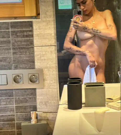 Image 1900139 from Mia Khalifa