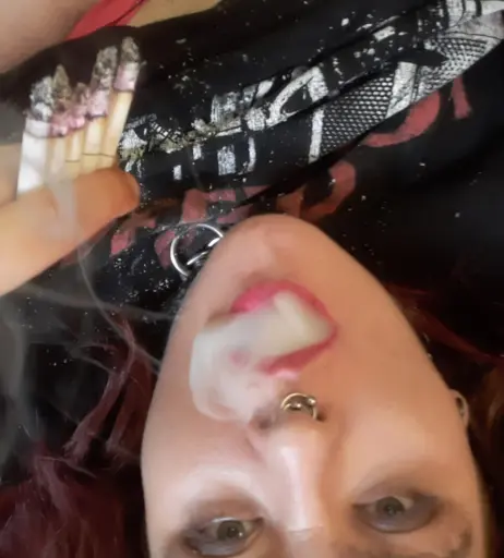 Image 14690513 from extremesmokingqueen