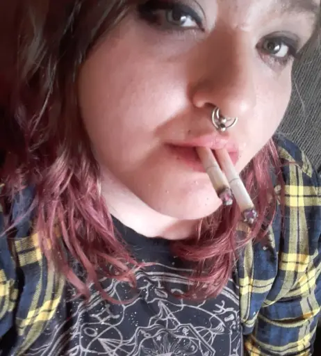 Image 14690554 from extremesmokingqueen