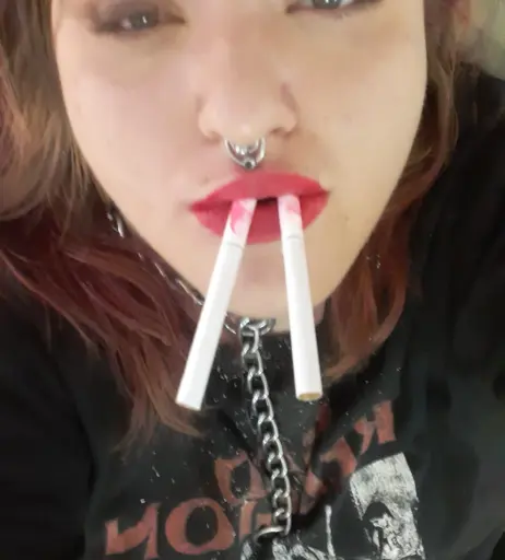 Image 14690709 from extremesmokingqueen