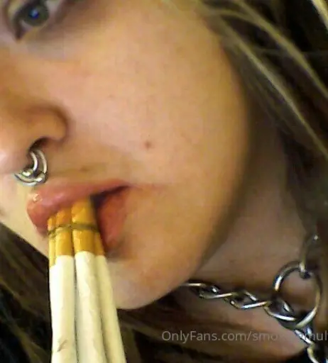 Image 14687773 from extremesmokingqueen