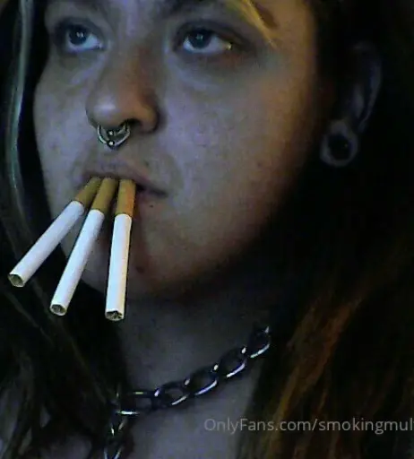 Image 14687228 from extremesmokingqueen