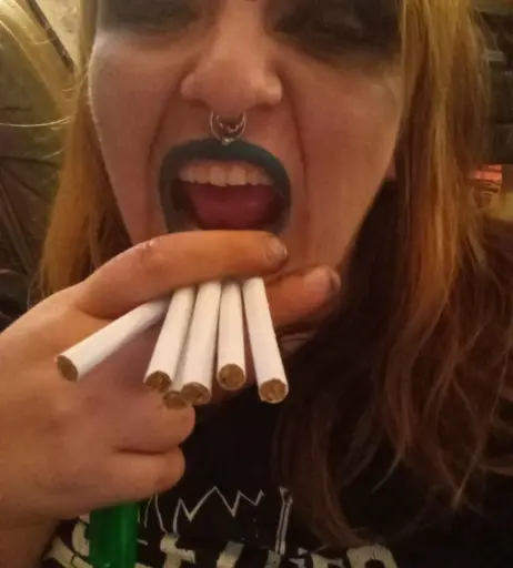 Image 14686528 from extremesmokingqueen