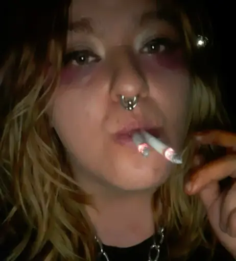 Image 14686725 from extremesmokingqueen