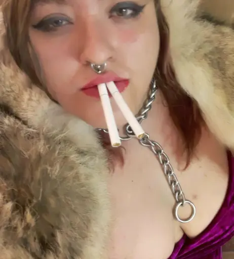 Image 14686714 from extremesmokingqueen