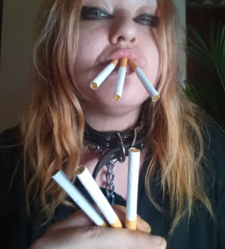 Image 14683920 from extremesmokingqueen