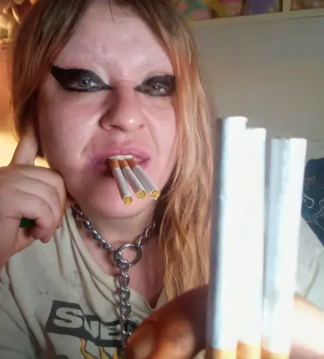 Image 14683492 from extremesmokingqueen