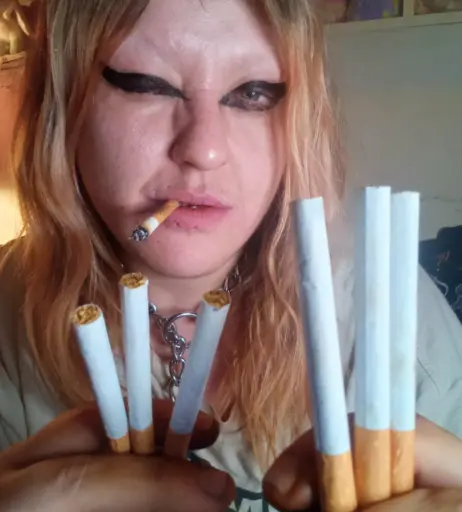 Image 14683429 from extremesmokingqueen