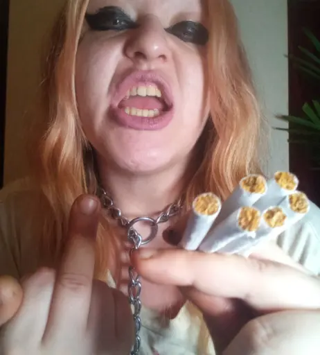 Image 14683799 from extremesmokingqueen