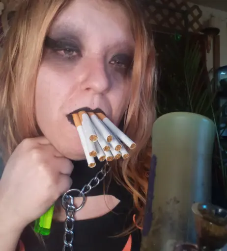 Image 14683784 from extremesmokingqueen