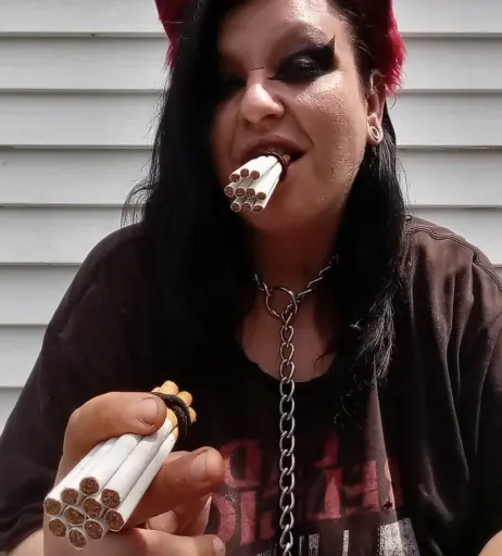 Image 14683658 from extremesmokingqueen
