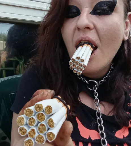 Image 14682808 from extremesmokingqueen