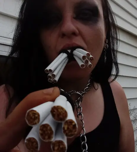 Image 14682858 from extremesmokingqueen