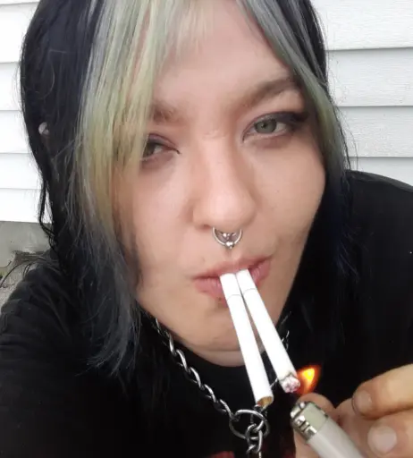 Image 14689993 from extremesmokingqueen
