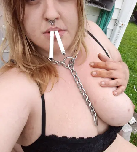 Image 14689898 from extremesmokingqueen