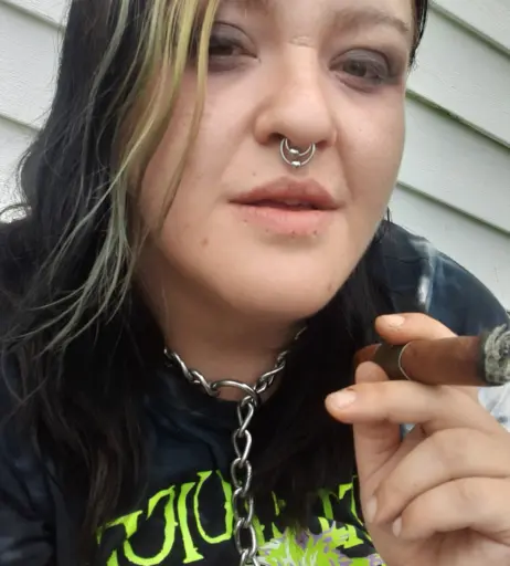Image 14689498 from extremesmokingqueen