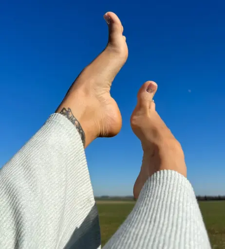Image 14578772 from mariefrenchfeetgirlfree
