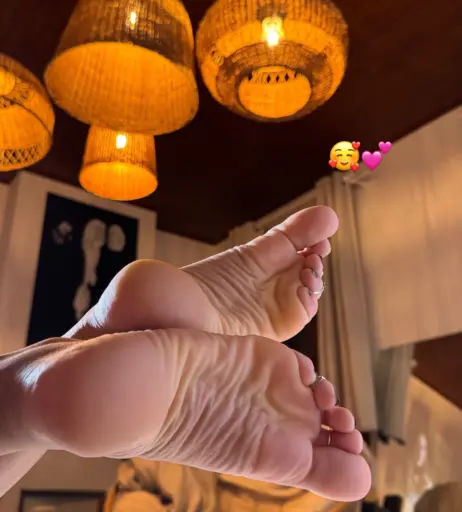 Image 14576869 from mariefrenchfeetgirlfree