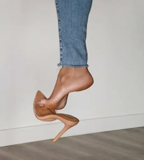 Image 14588805 from mariefrenchfeetgirlfree