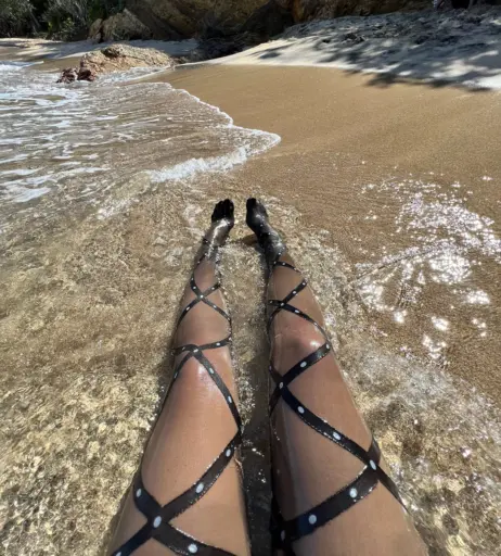 Image 14580065 from mariefrenchfeetgirlfree
