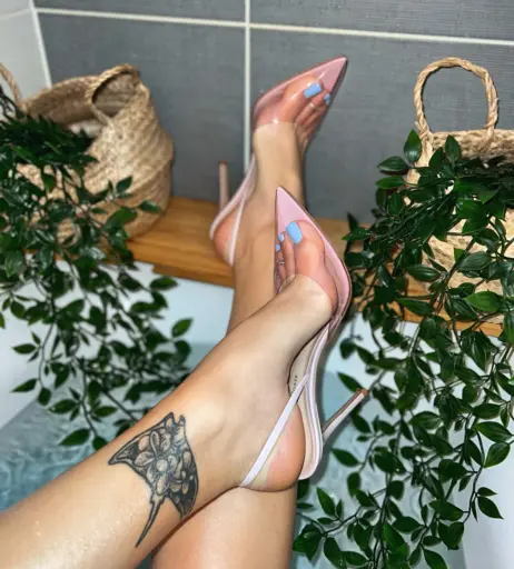 Image 14580073 from mariefrenchfeetgirlfree