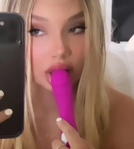 Image 144346 from Sophie Blair